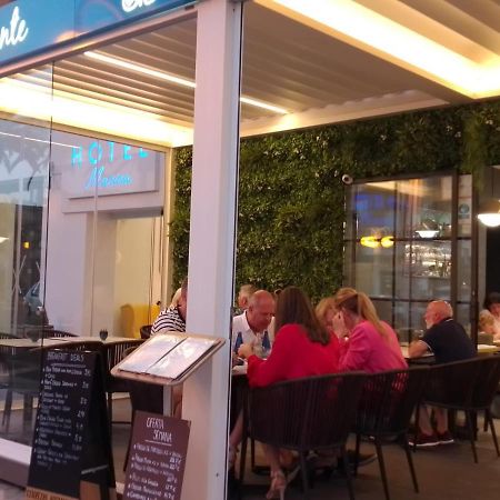 Hotel Marina Benalmádena Zewnętrze zdjęcie